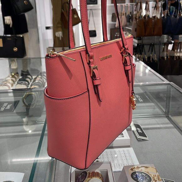 MICHAEL KORS Charlotte Large Leather Top-Zip Tote
Tea Rose - Picture 15 of 16